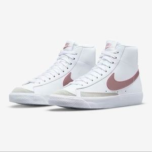 Nike || blazer mid ‘77 in white and pink glaze